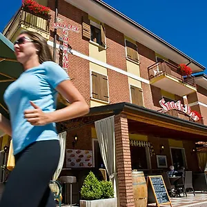https://hotel-costabella-san-zeno-di-montagna.hotelinveneto.com