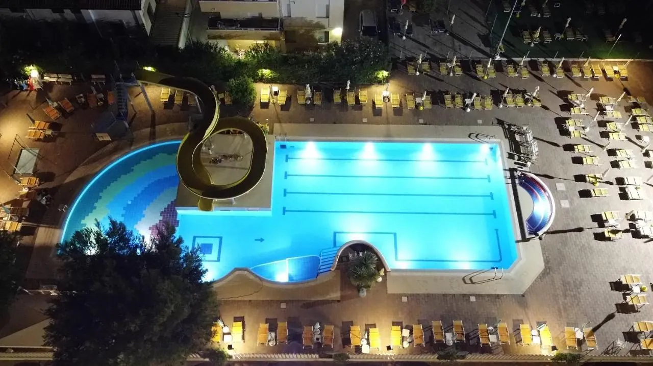 Solemare Hotel E Residence Misano Adriatico Italie